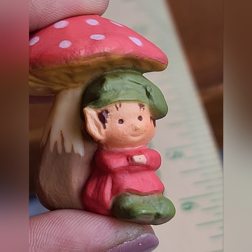 Vintage Hallmark brooch pin pixie with mushroom RARE